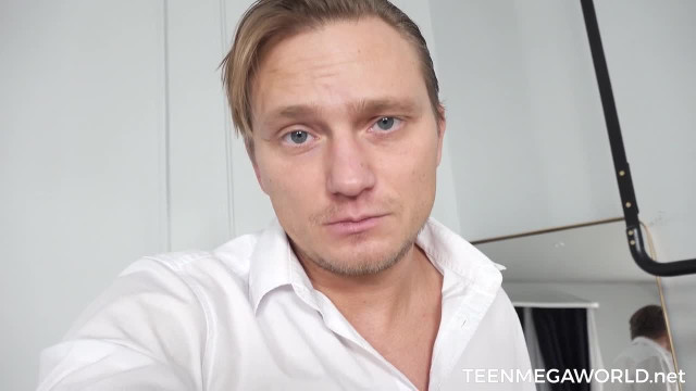 Такая послушная студентка и её желание вскочить на бугристый пенис - #1