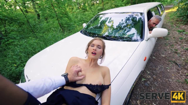 Самый нереально желанный сервис в дорогом лимузине - #9