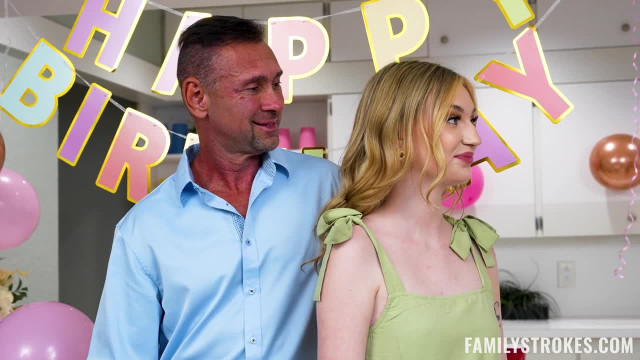 Какой подарок лучше всего сделать на день рождения своей падчерице? - #3