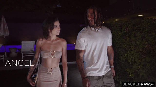 Африканский грубый подход к дырочкам европейской тёлочки - #1